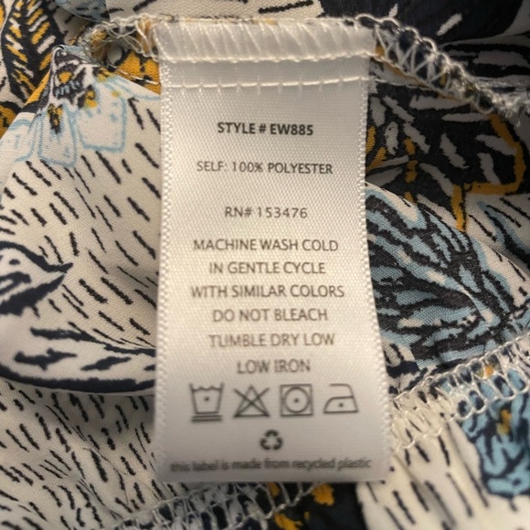 NWOT Evereve Adina Square Neck Floral Print top Size S blue and white print - Picture 7 of 8